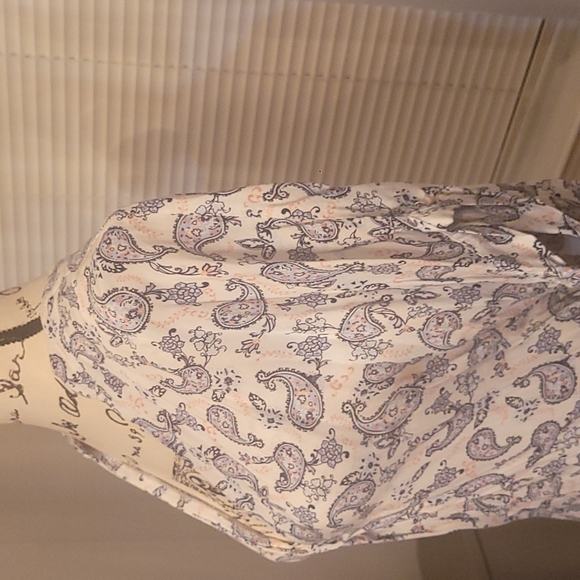 Primark Paisley v-neck short sleeve Blouse Size 14 - Picture 3 of 6